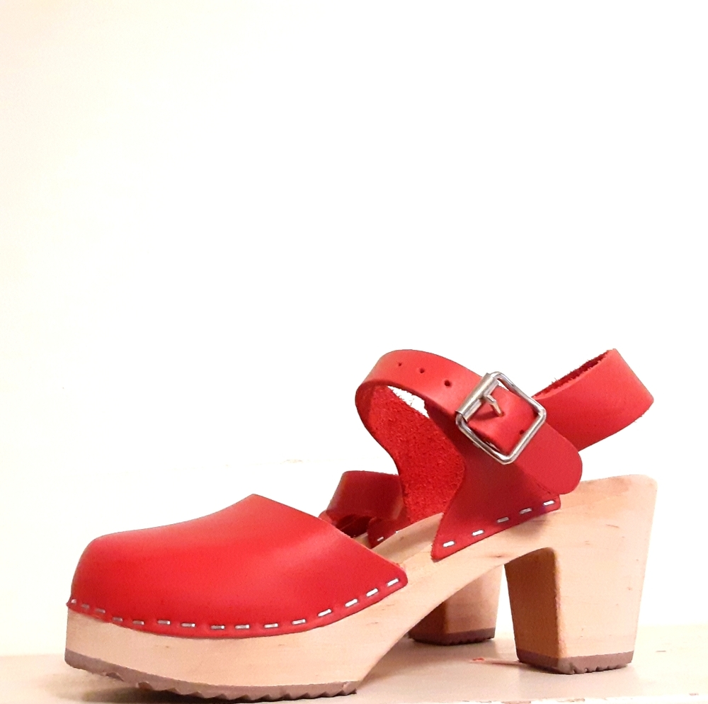 Cherry Red Lotta Clogs